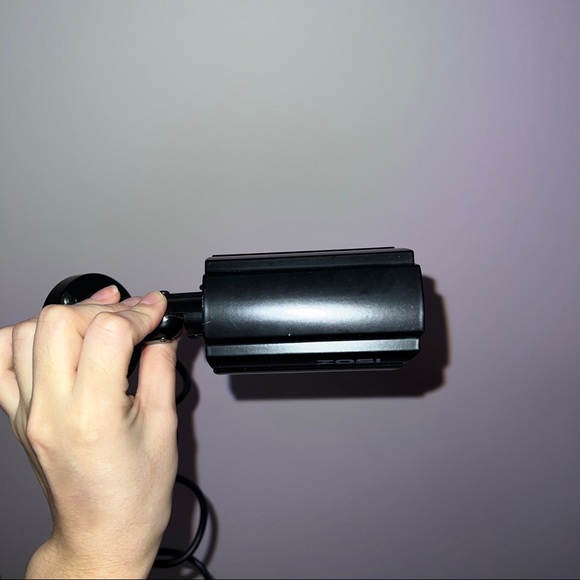 ZOSI 1080P SECURITY CAMERA - BNC - Picture 5 of 10